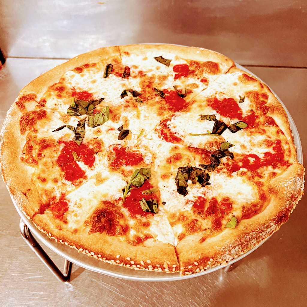 Franks pizza & pasta | 505 Bedford Ave, Bellmore, NY 11710, USA | Phone: (516) 636-5569