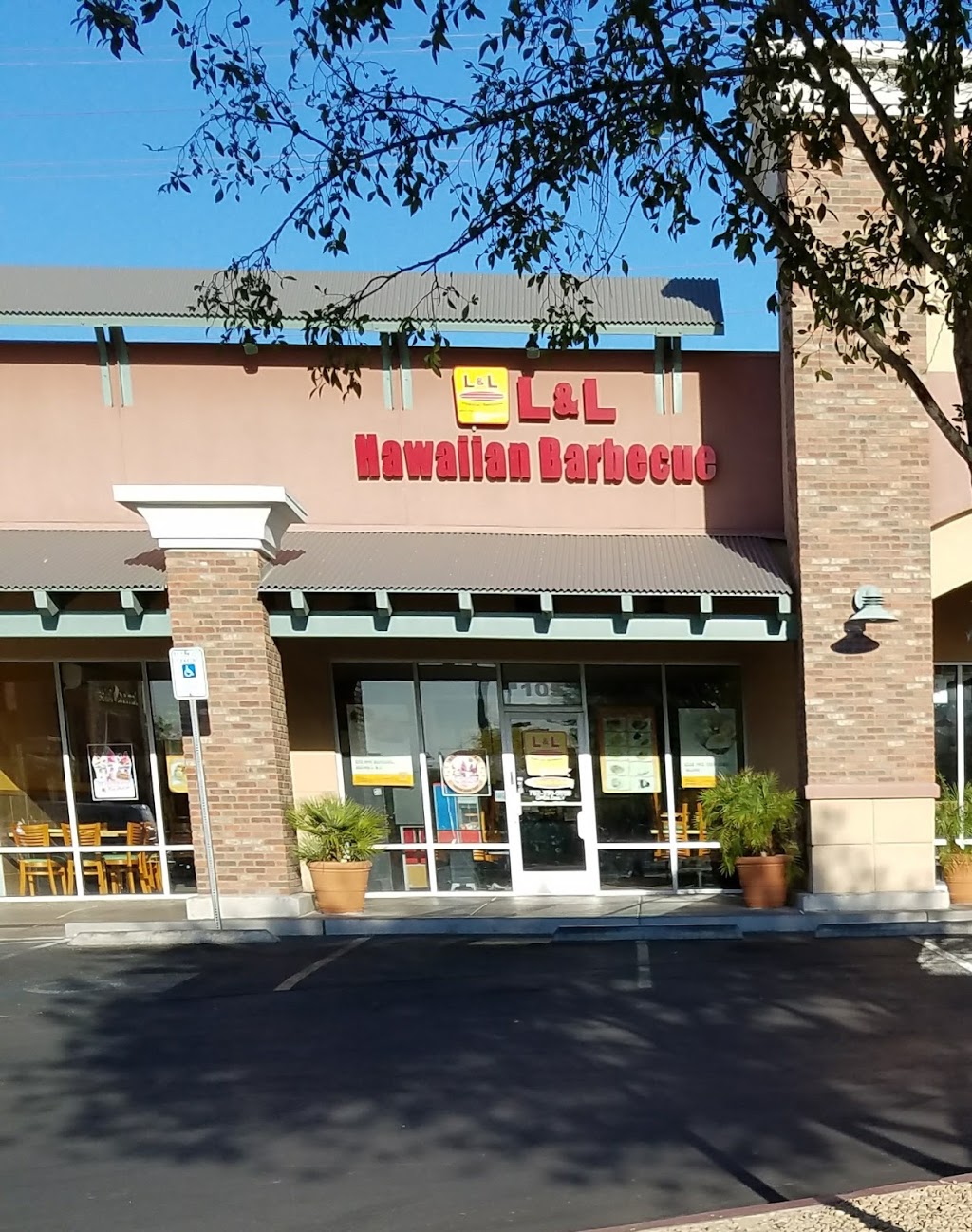 L&L Hawaiian Barbecue | 2520 E Craig Rd #105, North Las Vegas, NV 89030, USA | Phone: (702) 399-9898
