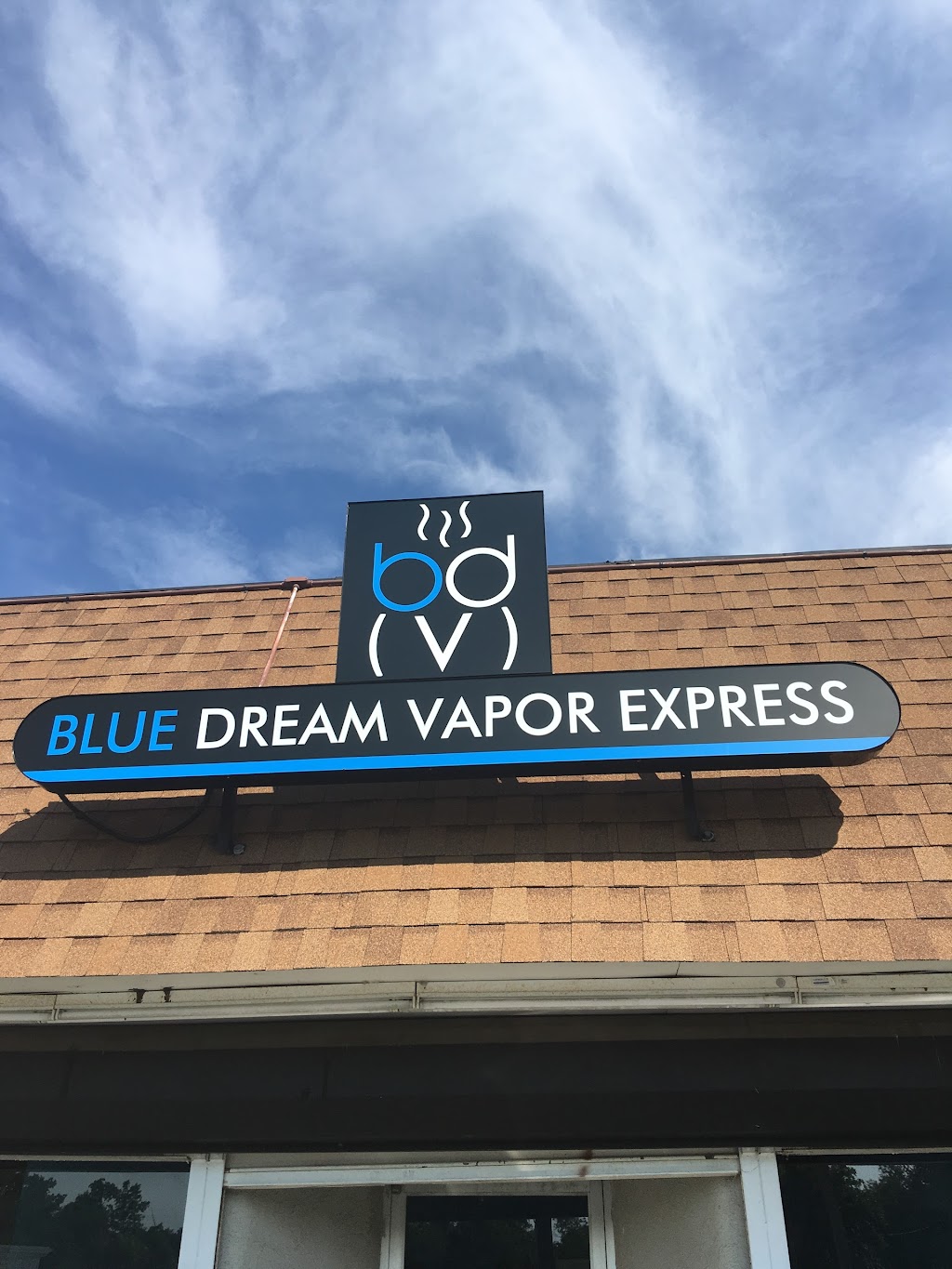 Blue Dream Vapor Express | 3634 Old Capitol Trail, Wilmington, DE 19808, USA | Phone: (302) 502-5300