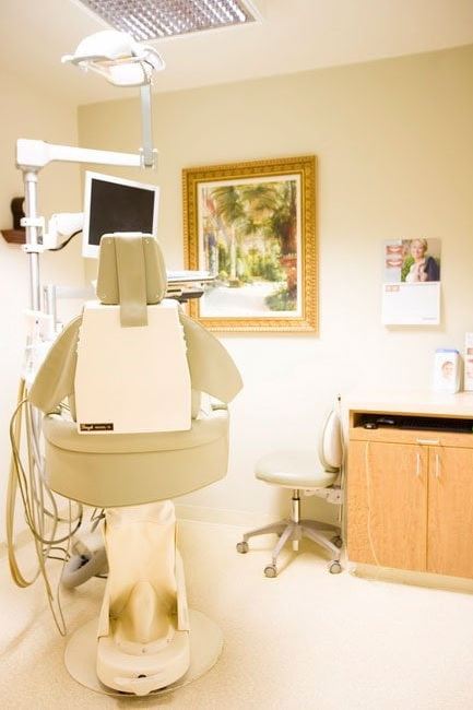 Peach Dental OC | 12462 Brookhurst St # C, Garden Grove, CA 92840, USA | Phone: (714) 537-5700