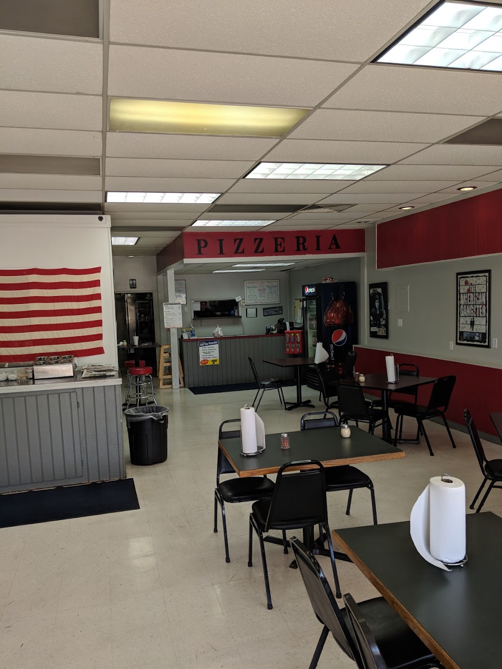 Goodfellas Pizzeria | 124 N Broadway, Coweta, OK 74429, USA | Phone: (918) 279-0630