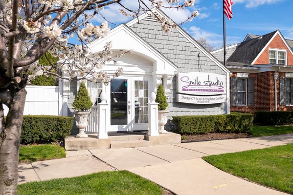 Faircourt Dental Smile Studio | 20040 Mack Ave, Grosse Pointe Woods, MI 48236, USA | Phone: (313) 882-2000