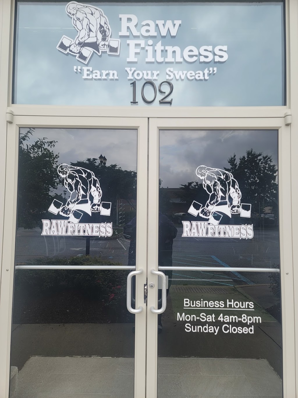 Raw Fitness Training Facility | 1807 S Church St #102-106, Smithfield, VA 23430, USA | Phone: (757) 371-3726