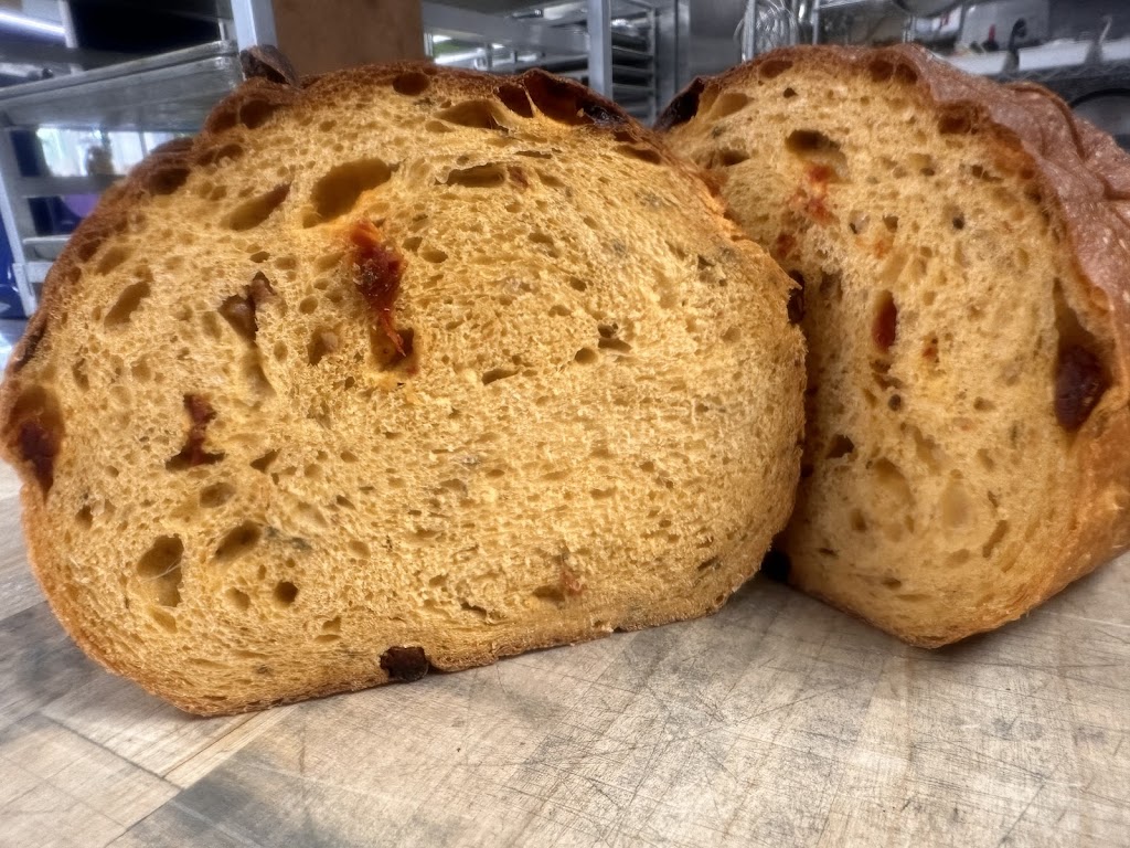 The Lakehouse Bakery | 1534 Sugarloaf Lake Rd, Chelsea, MI 48118, USA | Phone: (734) 306-3394