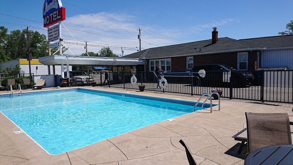 Moonlite Motel Niagara Falls | 7811 Niagara Falls Blvd, Niagara Falls, NY 14304, USA | Phone: (716) 283-6519