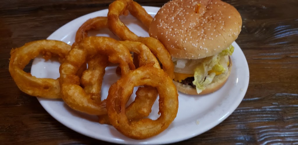 Hungry Wolf | 20400 E Austin Rd, Manchester, MI 48158, USA | Phone: (734) 428-9380