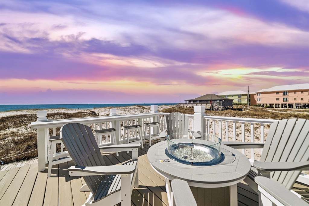 Sand Crab Hideaway | 333 S Breakers Ln, Gulf Shores, AL 36542, USA | Phone: (818) 482-8093