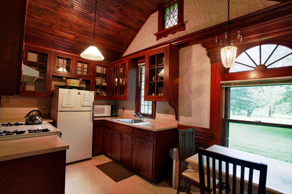 Stone Cottage at Hines Hill | 1403 W Hines Hill Rd, Peninsula, OH 44264, USA | Phone: (330) 657-2909