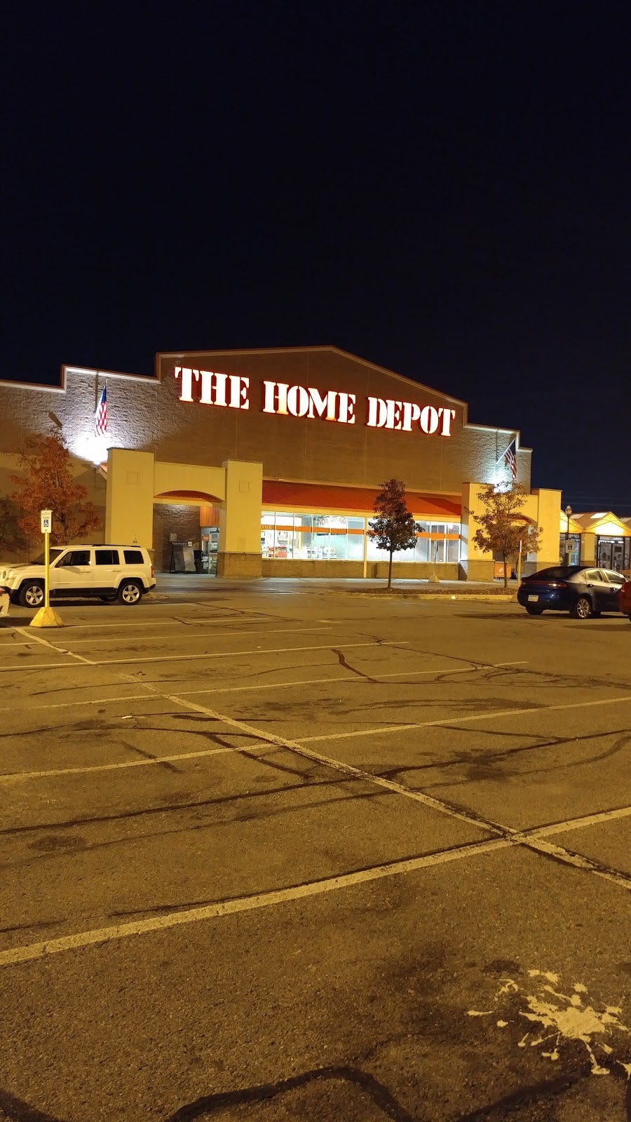 The Home Depot | 23300 W Allen Rd, Woodhaven, MI 48183, USA | Phone: (734) 671-4400