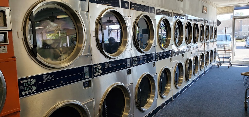 Rainbow Laundry - Laundromats, Washing Service in Toledo, OH | 5825 Jackman Rd, Toledo, OH 43613, USA | Phone: (419) 474-5373