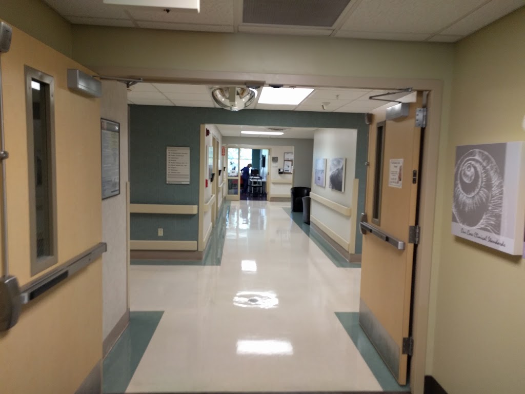 Complex Care Hospital at Ridgelake | 6150 Edgelake Dr, Sarasota, FL 34240, USA | Phone: (941) 342-3000