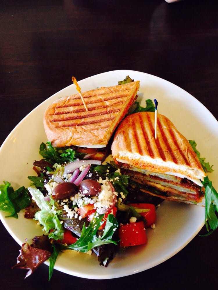 Cafe Moderno | 9197 Central Ave, Montclair, CA 91763, USA | Phone: (909) 621-5655