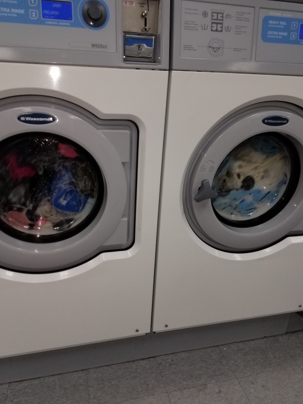 Sea Tacs Best Laundromat | 17730 Ambaum Blvd S, Seattle, WA 98148, USA | Phone: (206) 243-4556