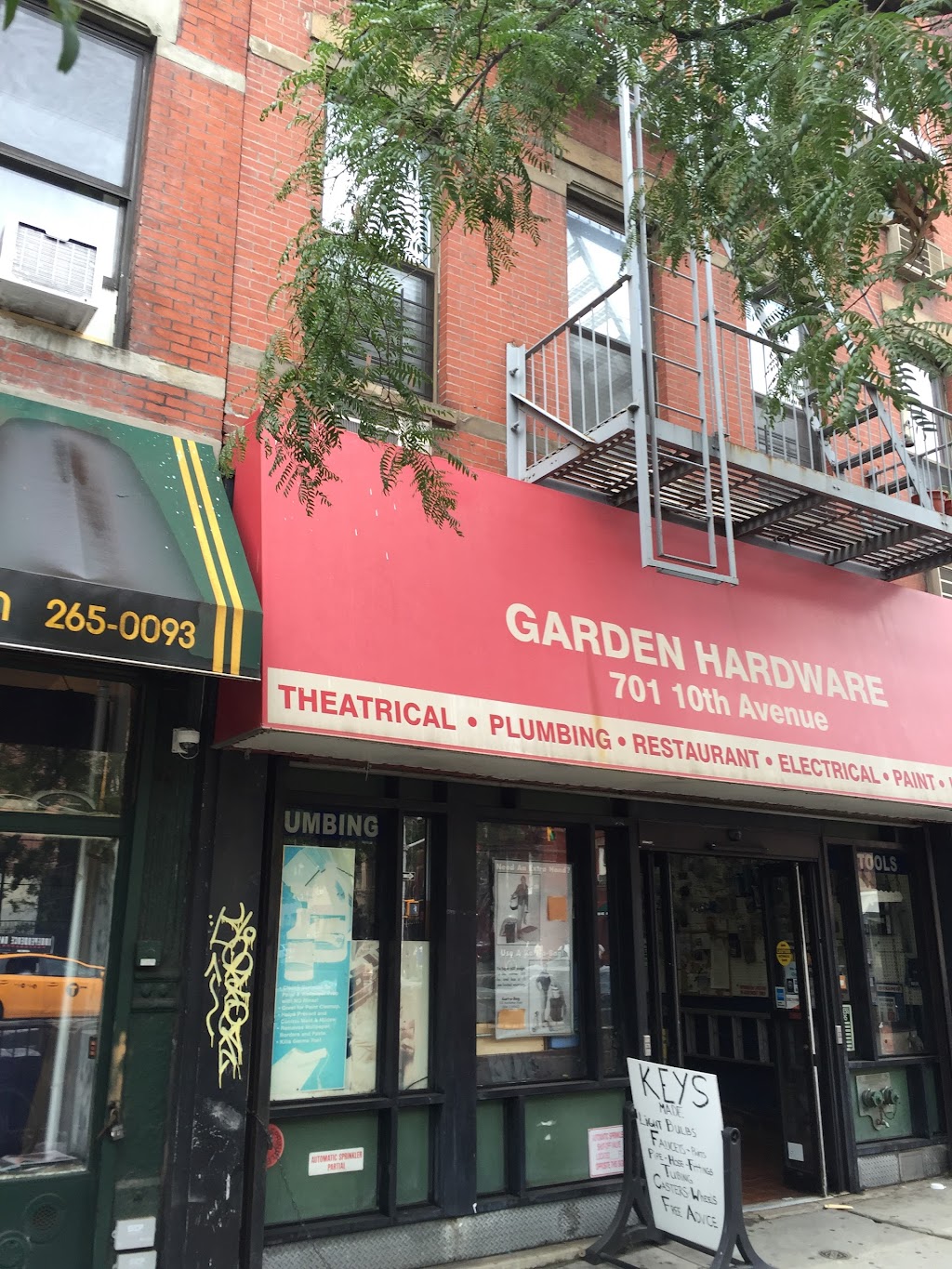 Garden Hardware & Supply | 701 10th Ave, New York, NY 10036, USA | Phone: (212) 247-2888