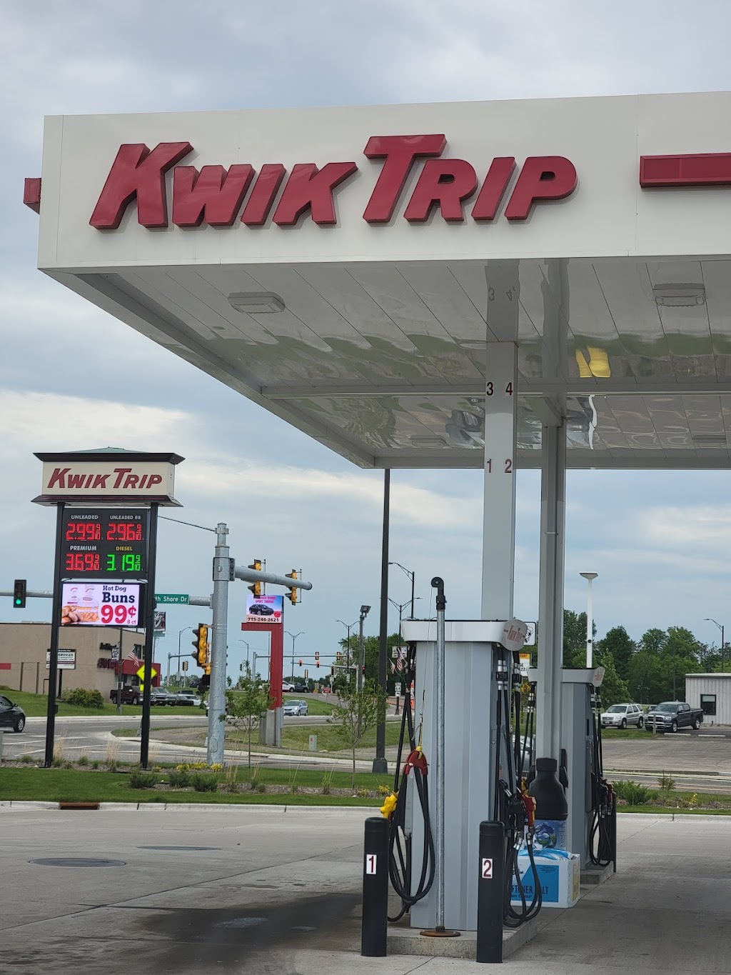 KWIK TRIP #1040 | 1112 N Knowles Ave, New Richmond, WI 54017, USA | Phone: (715) 246-6624