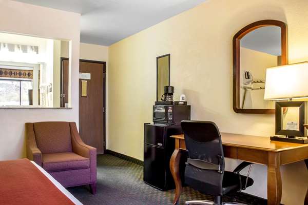 Quality Inn Wickenburg | 850 E Wickenburg Way, Wickenburg, AZ 85390, USA | Phone: (928) 684-5461