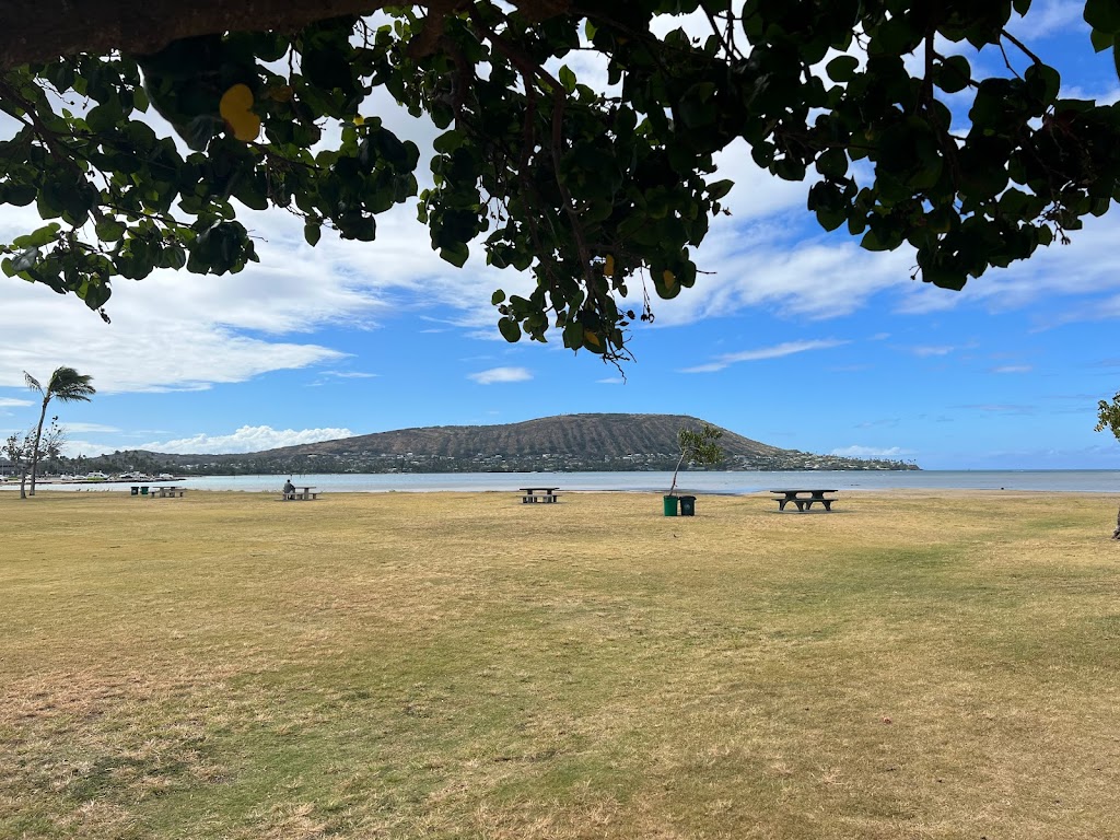 Maunalua Bay Beach Park | Honolulu, HI 96825, USA | Phone: (808) 768-3003