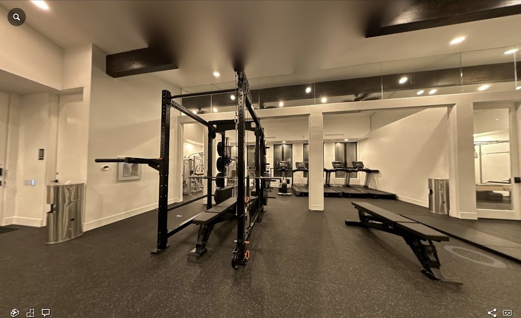 Azure Fitness Santa Monica | 625 Montana Ave Ste M, Santa Monica, CA 90403, USA | Phone: (424) 902-2158