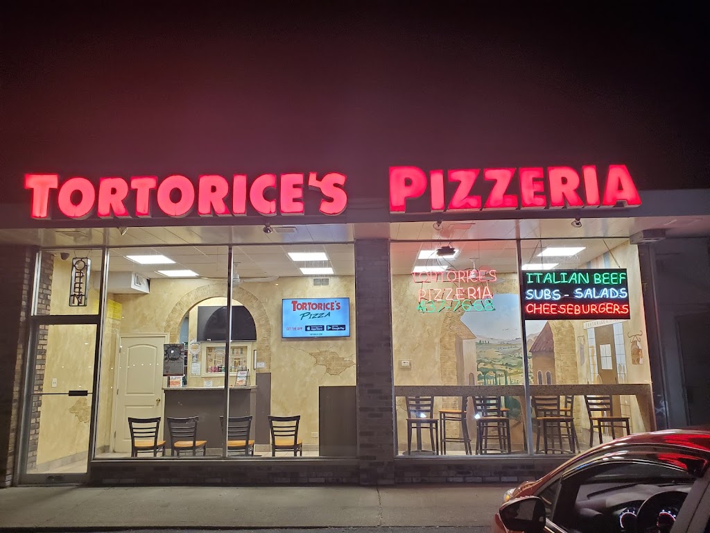 Tortorices Pizza | 1735 E Central Rd, Arlington Heights, IL 60005, USA | Phone: (847) 437-7668