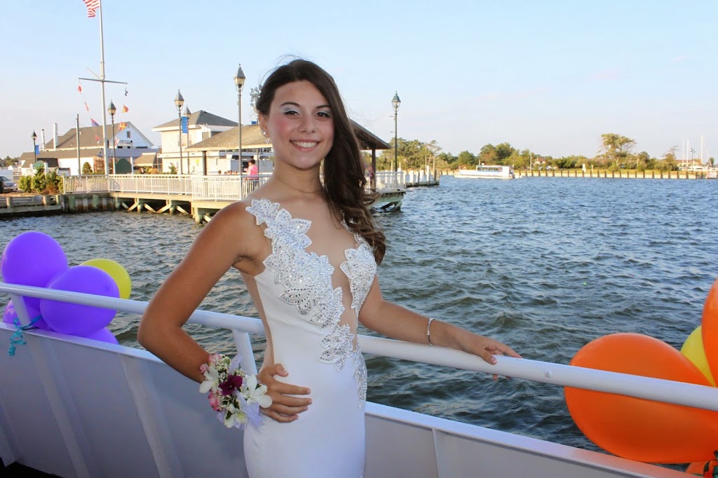 Sapphire Yacht Charters | 11 Richmond St, Freeport, NY 11520, USA | Phone: (516) 442-4614