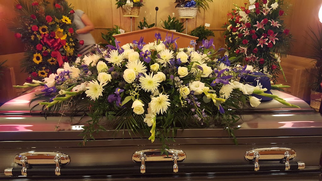 Huber-Benson Funeral Home | 100 S Barker Ave, El Reno, OK 73036, USA | Phone: (405) 262-1202