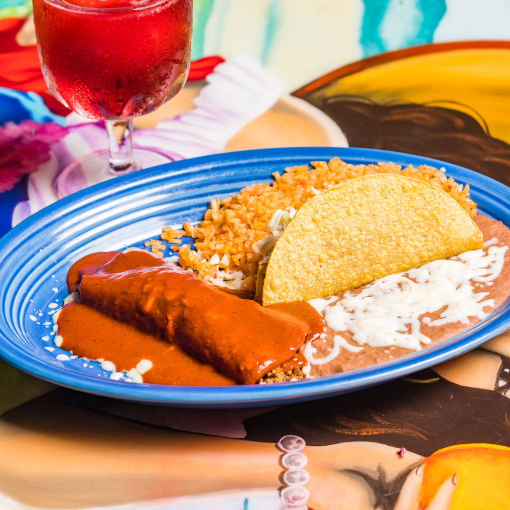 Vallartas Mexican Restaurant - Wesley Chapel | 5335 Village Market, Wesley Chapel, FL 33544, USA | Phone: (813) 907-5161