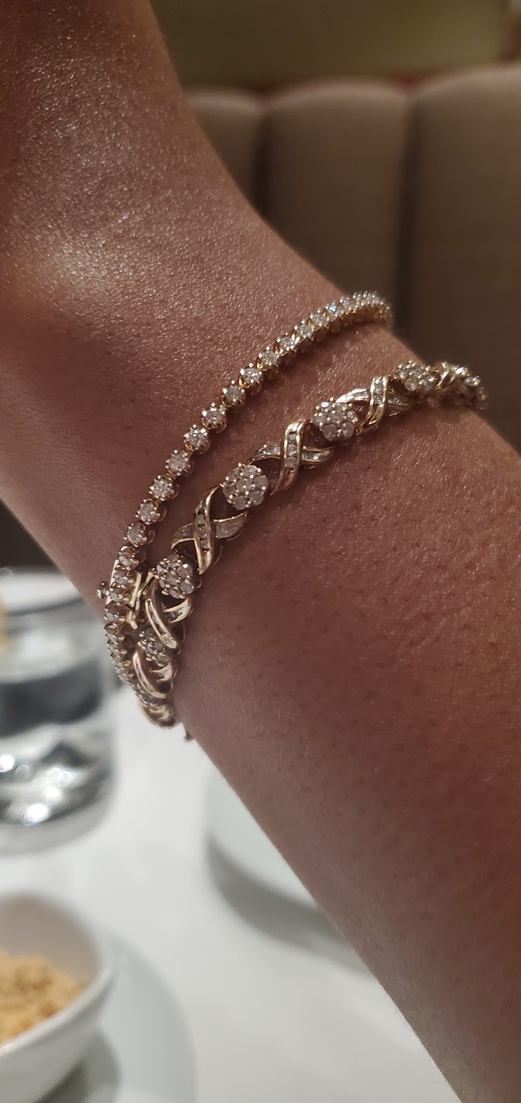 Zales | 6901 22nd Ave N Ste. 208 A, St. Petersburg, FL 33710, USA | Phone: (727) 344-3502