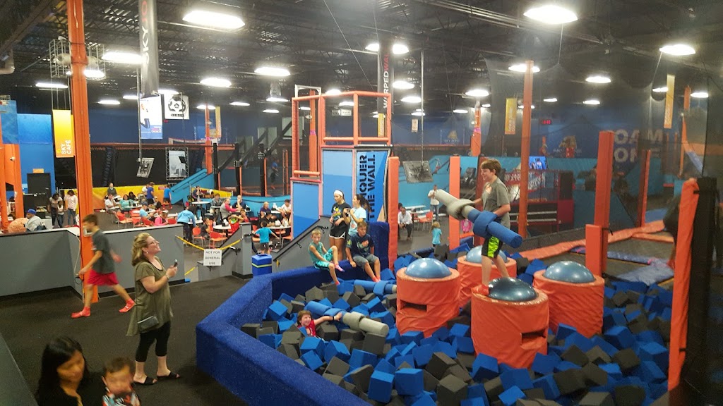 Sky Zone Trampoline Park | W229 N, 1420 Westwood Dr, Waukesha, WI 53186, USA | Phone: (262) 696-1600