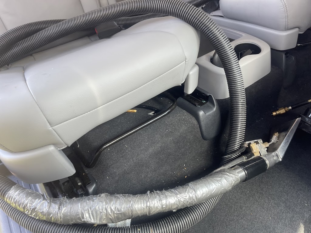 DFW MOBILE DETAILERS AND PRESSURE WASHERS | 5324 Manhassett Dr, Arlington, TX 76018, USA | Phone: (214) 809-2395