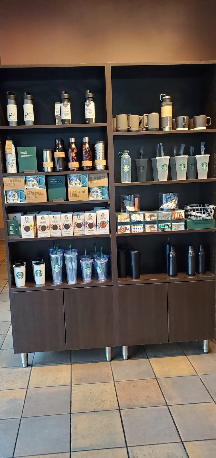 Starbucks | 1562 Highwoods Blvd, Greensboro, NC 27410, USA | Phone: (336) 834-4620