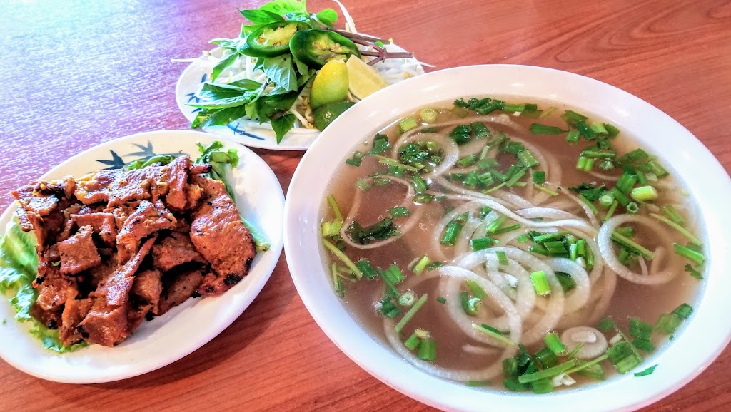 Pho Island Restaurant | 3055 S Archibald Ave # F, Ontario, CA 91761 | Phone: (909) 930-2300