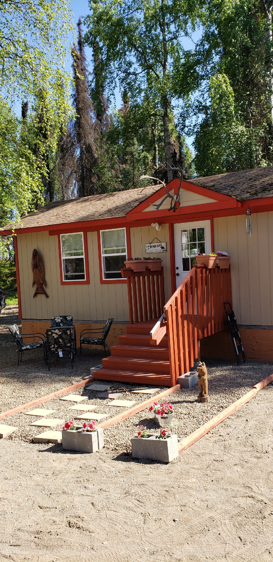 Mooseberry Cabins | 9637 Buckingham Palace Rd, Willow, AK 99688, USA | Phone: (907) 388-5525