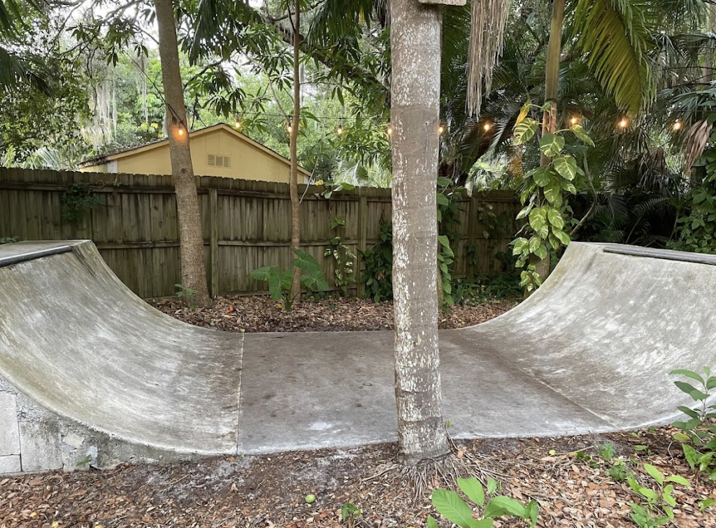 A House Among Trees | 2021 Euclid Terrace, Sarasota, FL 34239 | Phone: (941) 677-0328