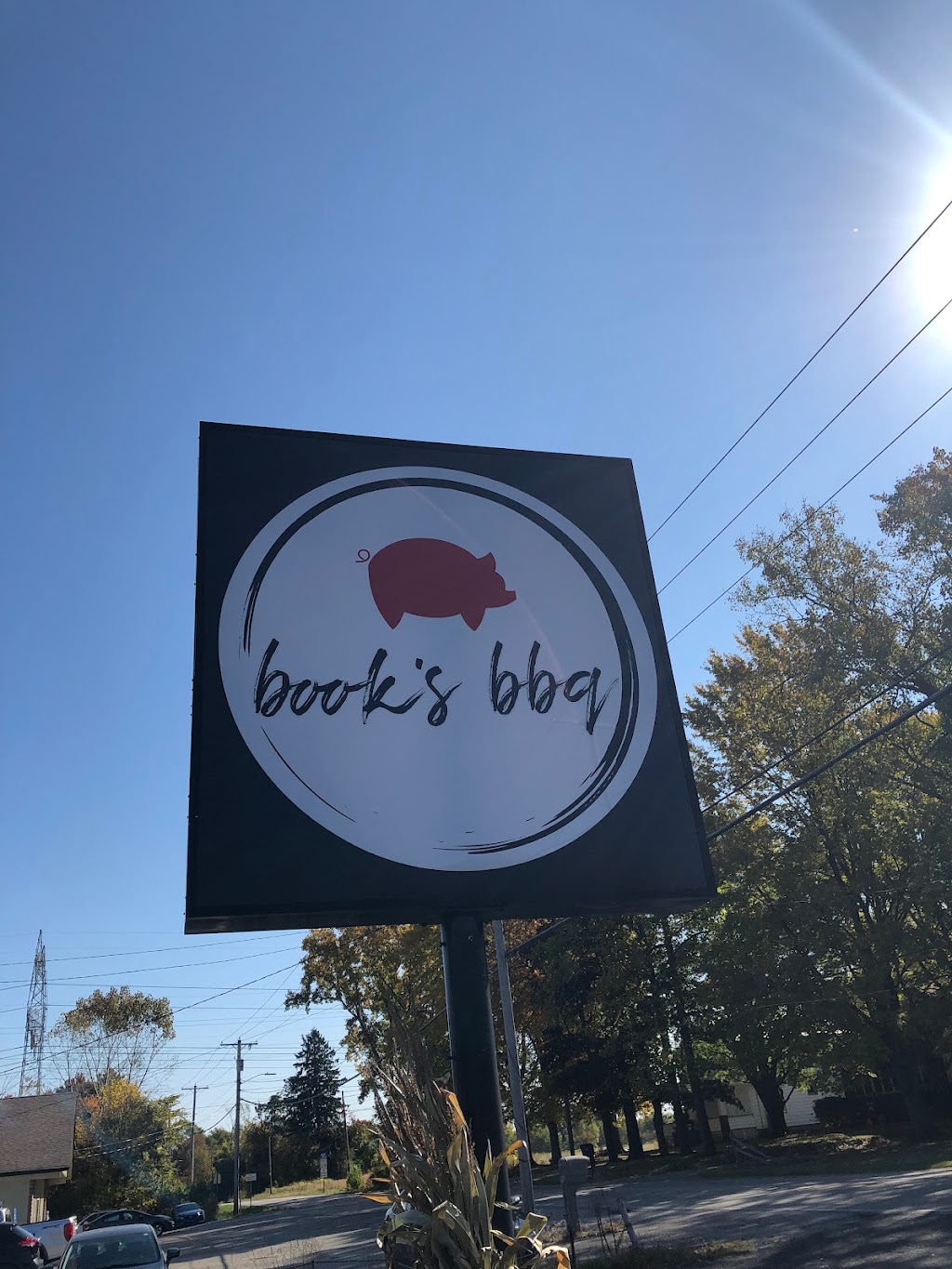 Books BBQ | 962 Broad, Wadsworth, OH 44281, USA | Phone: (330) 962-5963