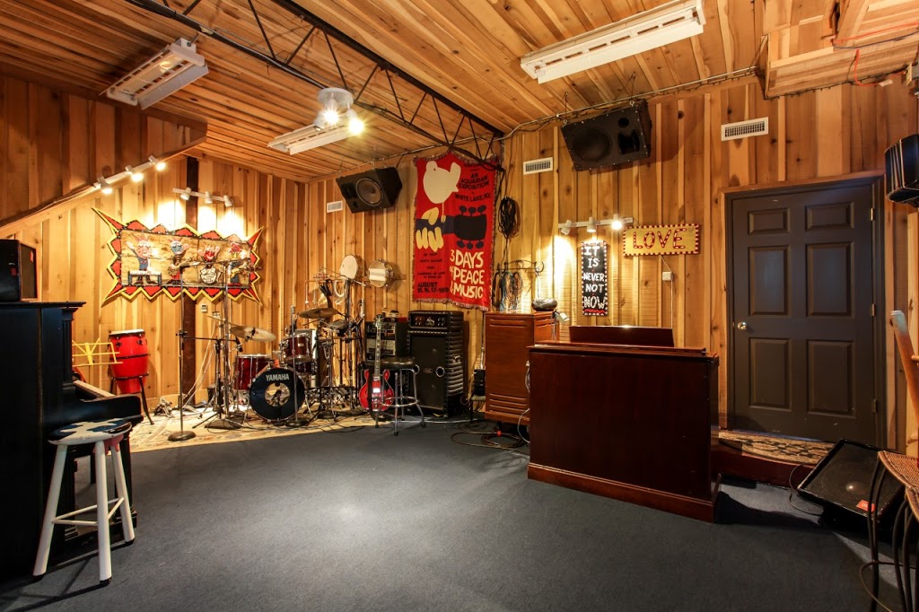 Serenity Hill Studios | 2601 Pulley Rd, Nashville, TN 37214, USA | Phone: (615) 482-5280