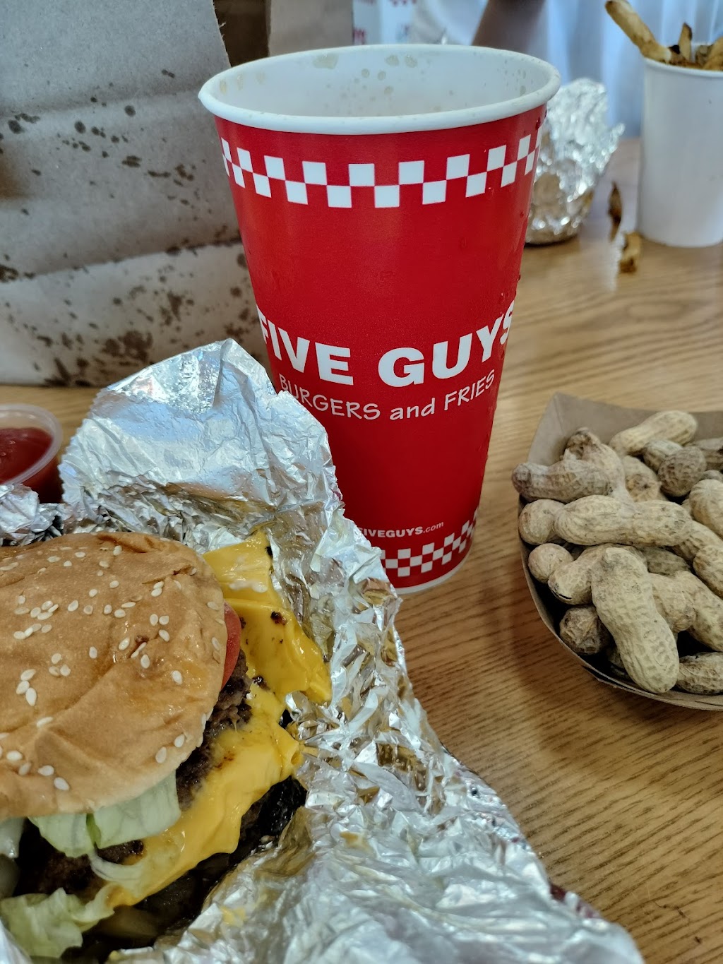 Five Guys | 8850 Tampa Ave, Northridge, CA 91324, USA | Phone: (818) 993-1390