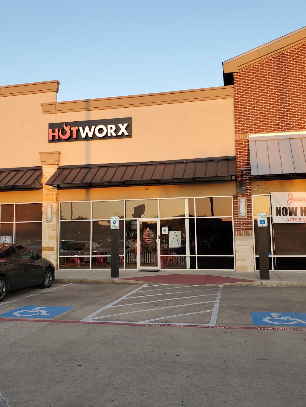 HOTWORX - Cypress, TX (Fairfield) | 29110 US-290 #300, Cypress, TX 77433, USA | Phone: (713) 909-3177