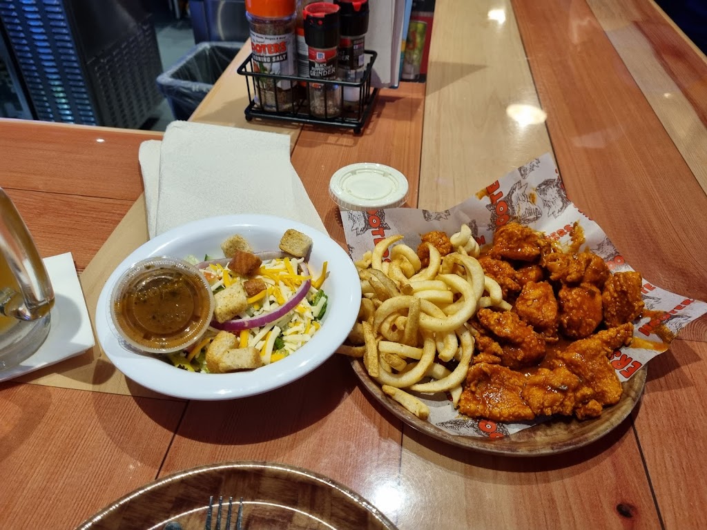 Hooters | 16070 FL-54, Odessa, FL 33556, USA | Phone: (813) 920-1183