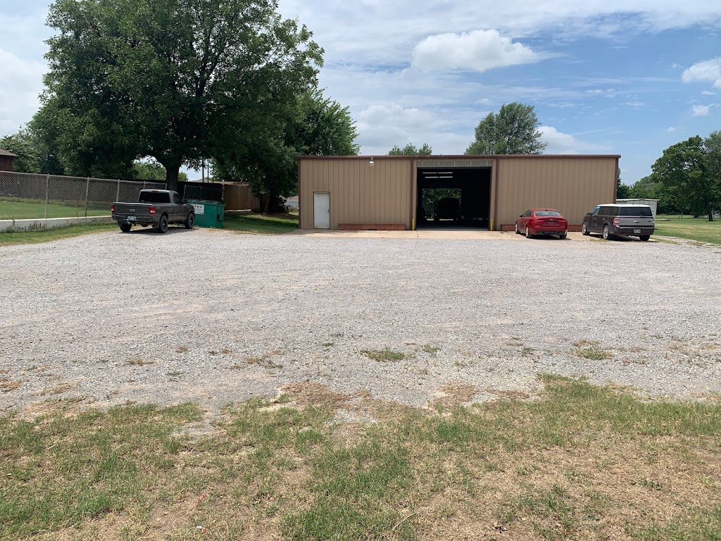 Nortons Auto Paint & Body Llc | 1300 W London St, El Reno, OK 73036, USA | Phone: (405) 262-5341