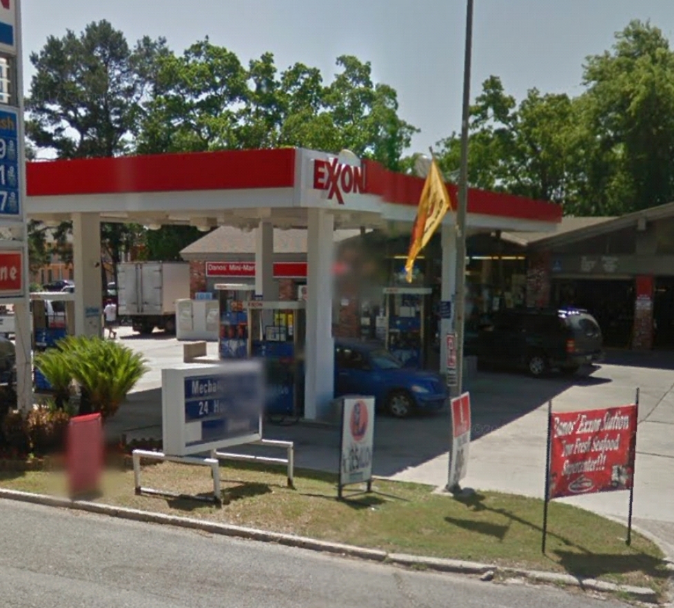 Exxon in 2119 Bayou Black Dr, Houma, LA 70360, USA