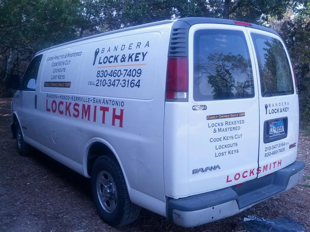 Bandera Lock & Key Locksmith | 555 Frontier Ln, Bandera, TX 78003, USA | Phone: (830) 460-7409