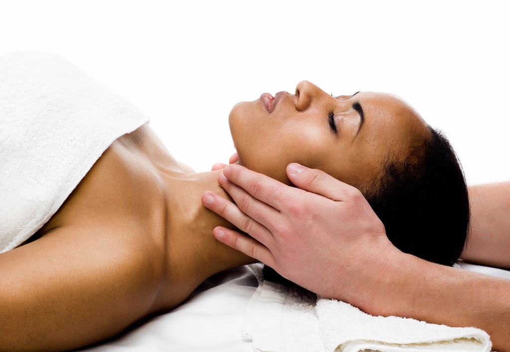 Hand & Stone Massage and Facial Spa | 456 Home Dr, Pittsburgh, PA 15275, USA | Phone: (412) 203-5427