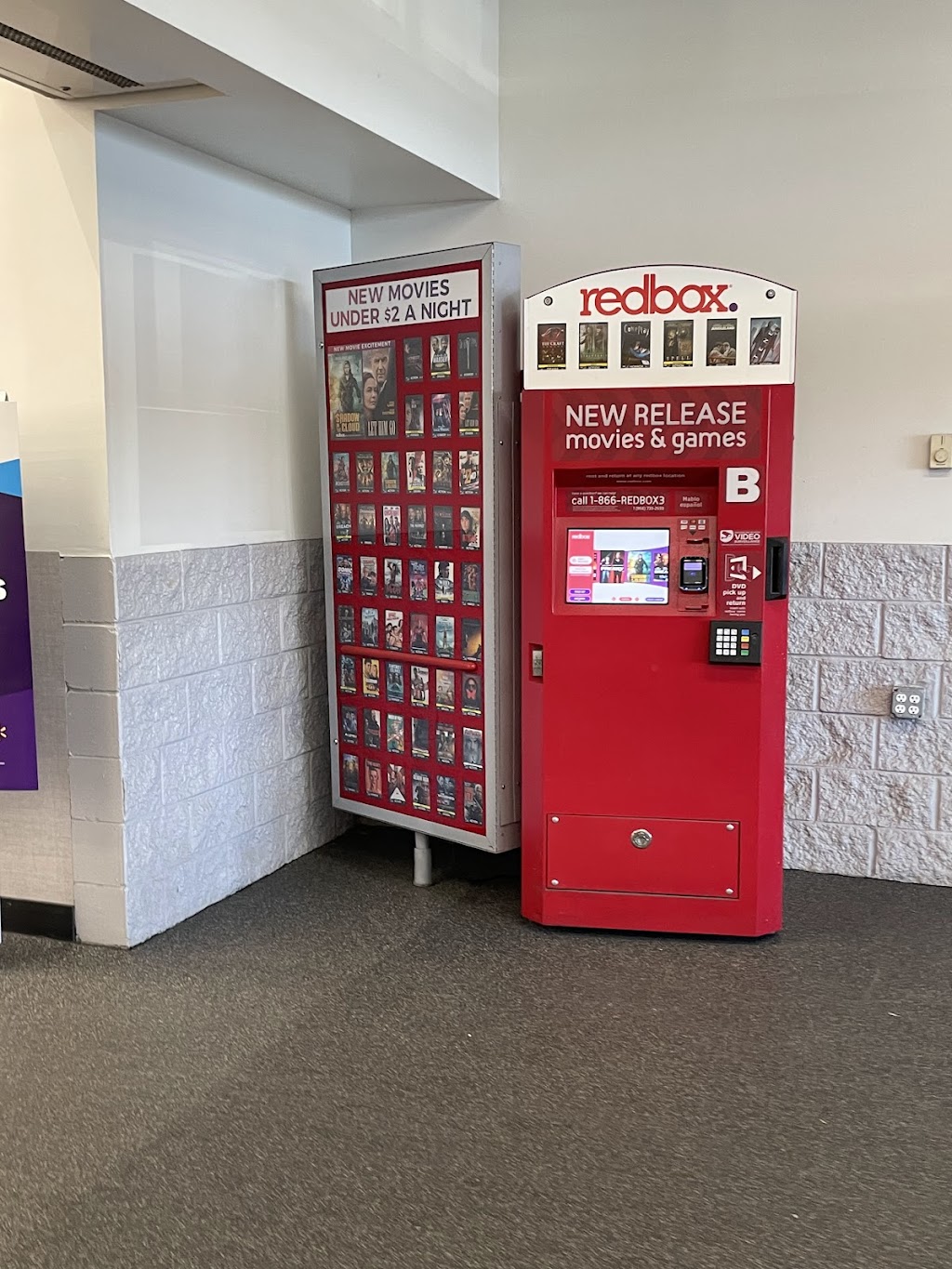 Redbox | 17000 S Tamiami Trl, North Port, FL 34287, USA | Phone: (866) 733-2693