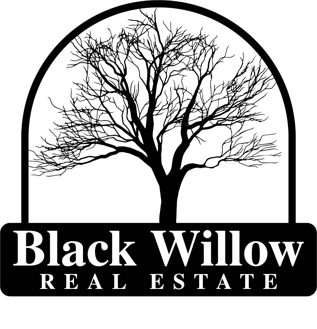 Black Willow Real Estate | 312 Windsor Ln, East Aurora, NY 14052, USA | Phone: (716) 228-2294