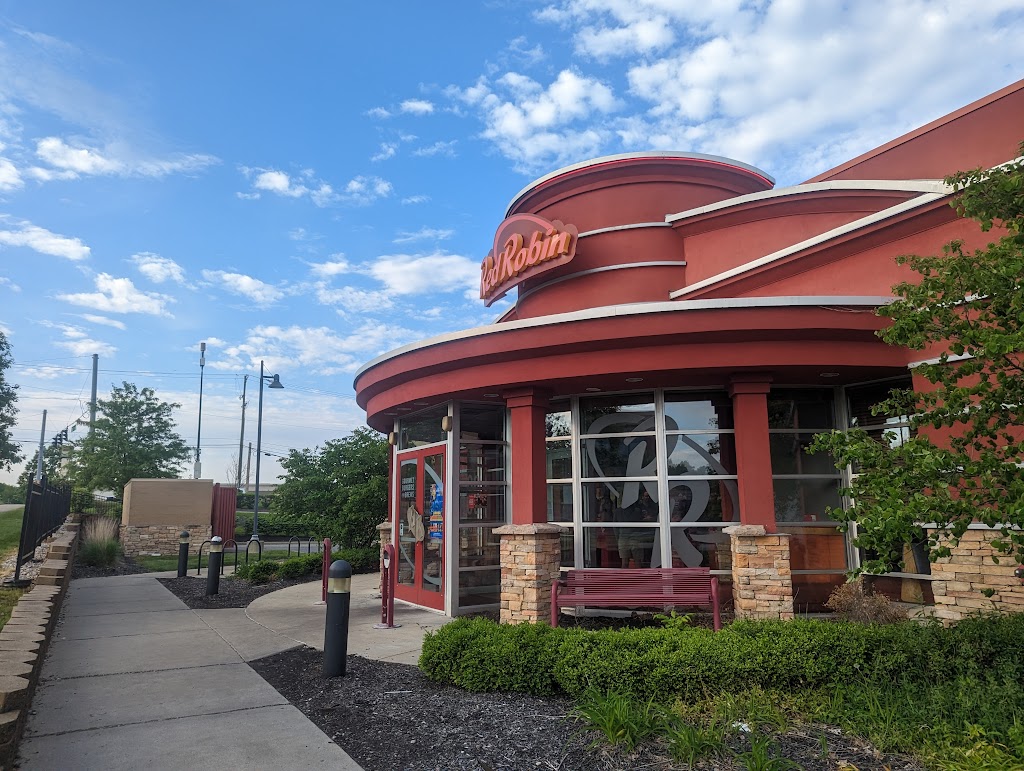 Red Robin Gourmet Burgers and Brews | 14599 Clay Terrace Blvd, Carmel, IN 46032, USA | Phone: (317) 574-0102