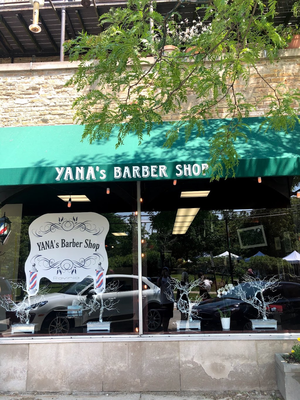 Yanas Barber Shop of Ravinia | 463 Roger Williams Ave, Highland Park, IL 60035, USA | Phone: (847) 322-9863
