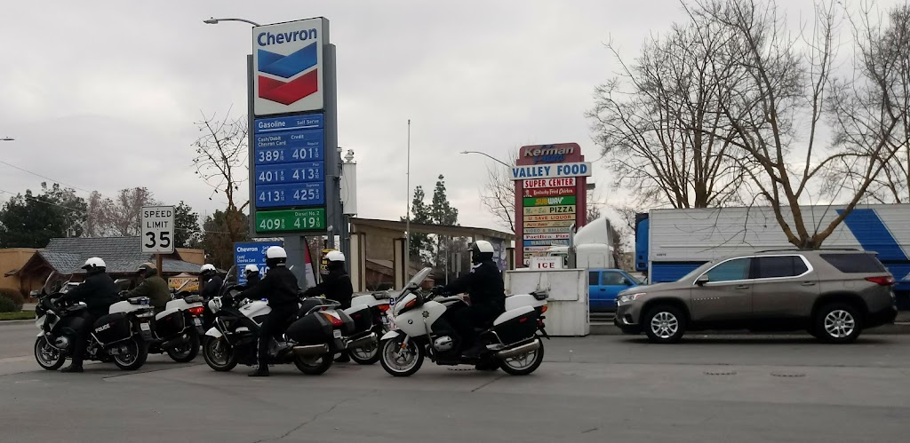 Chevron | 127 S Madera Ave, Kerman, CA 93630, USA | Phone: (559) 846-8915