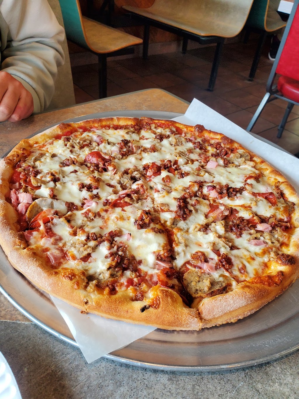 Francos Pizza | 170 Talmadge Rd, Edison, NJ 08817, USA | Phone: (732) 248-2484