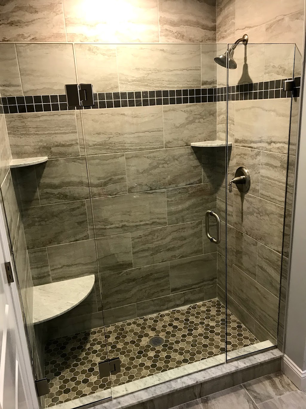 Dream View Shower Doors | 40 School St, Groveland, MA 01834, USA | Phone: (781) 820-1531
