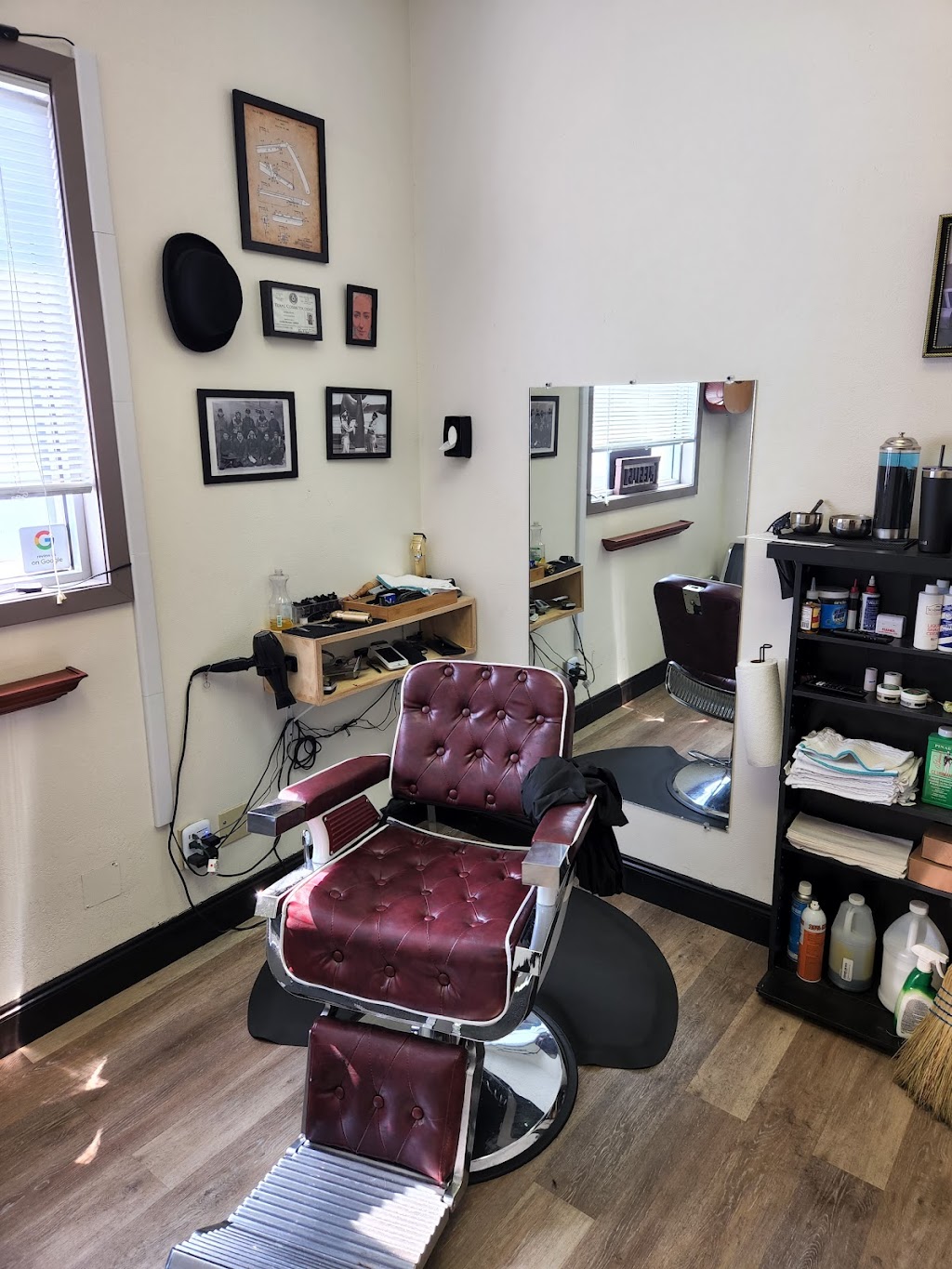 Barbershop on Bell | 107 S Bell Ave, Denton, TX 76201, USA | Phone: (940) 808-1184